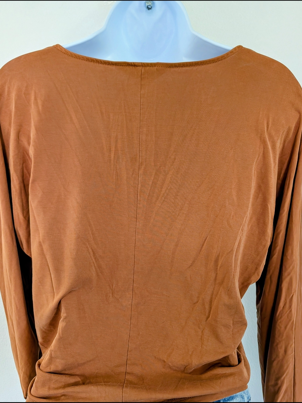 JoyLab Rust Ruched Drawstring V-Neck Long-Sleeve Crop Top - Picture 3 of 4